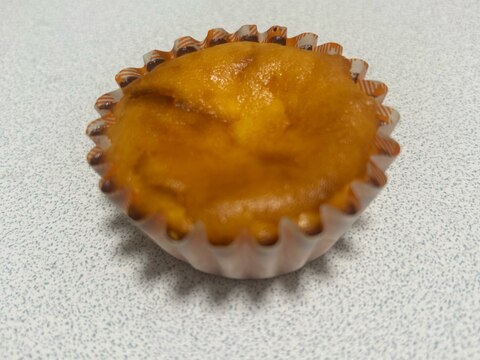 【マフィン型で】国産チーズのミニベイクドケーキ